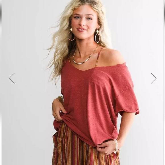 Free People Tops - FREE PEOPLE Over U Tee in red clover color. NWT